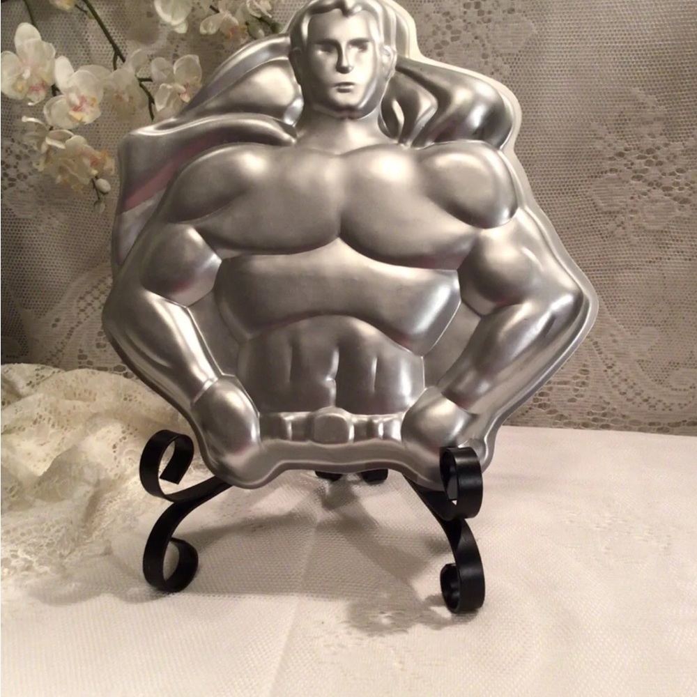 WILTON'S VINTAGE SUPERMAN  CAKE PAN 1977 #502-1212
